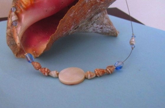 Seaside Seashell necklace