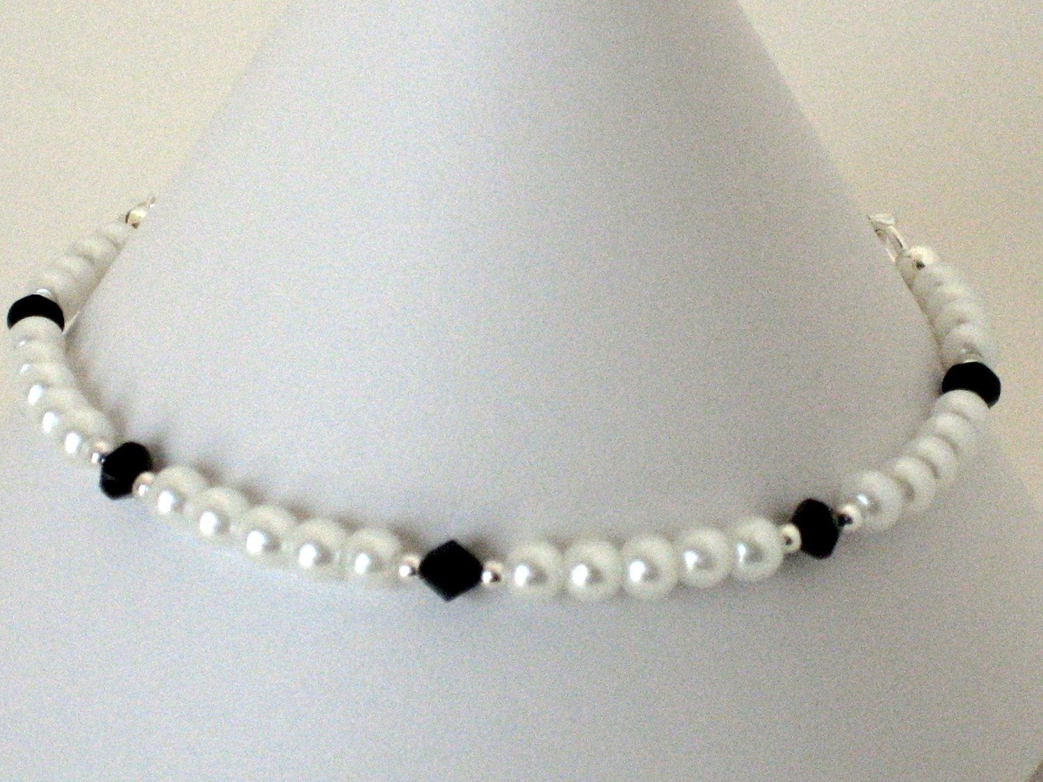 White Pearl Black Swarovski Crystal Bracelet, Wedding Jewelry, Bridesmaid, Gift for Women, Gifts Under 20, Gift Wrapped, Gifts for Mom