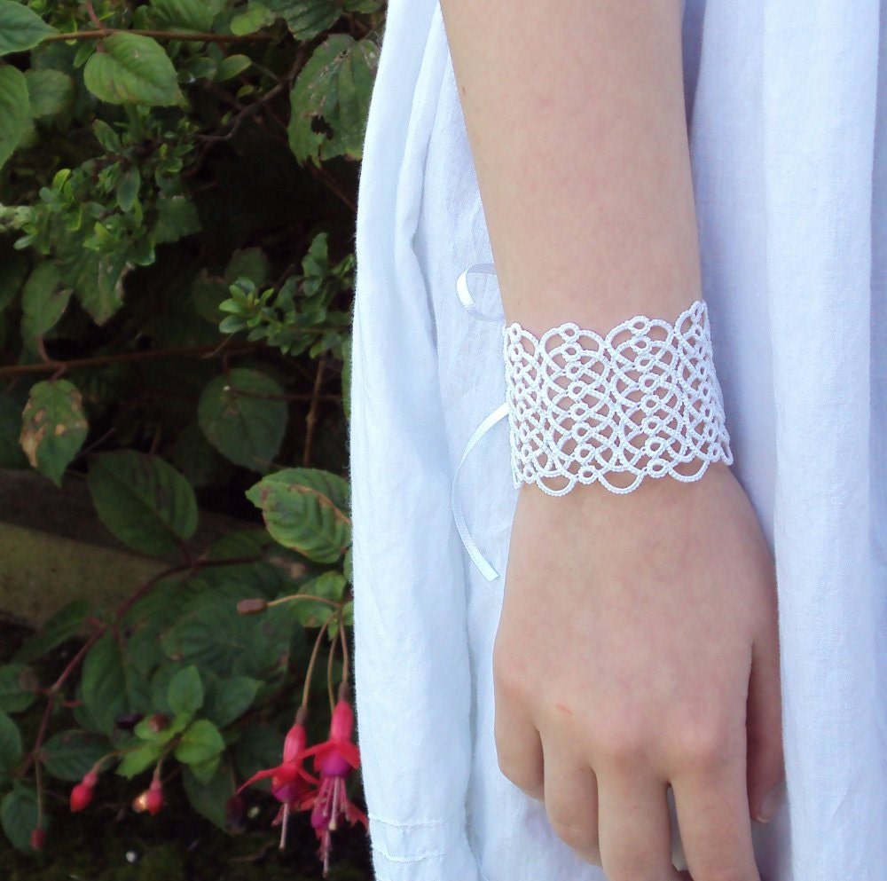 Wedding Lace Cuff - Rhiannon In Tatting - Small