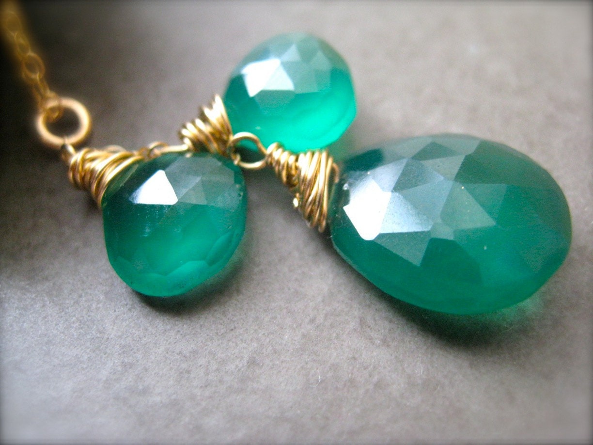 Green Onyx Pendant Necklace