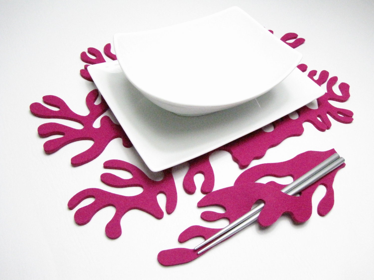 Antler Coral Placemat Wool Felt 5mm 1 Set of 4- Magenta