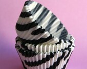 Black and White Zebra Cupcake Liners (45) Il_170x135