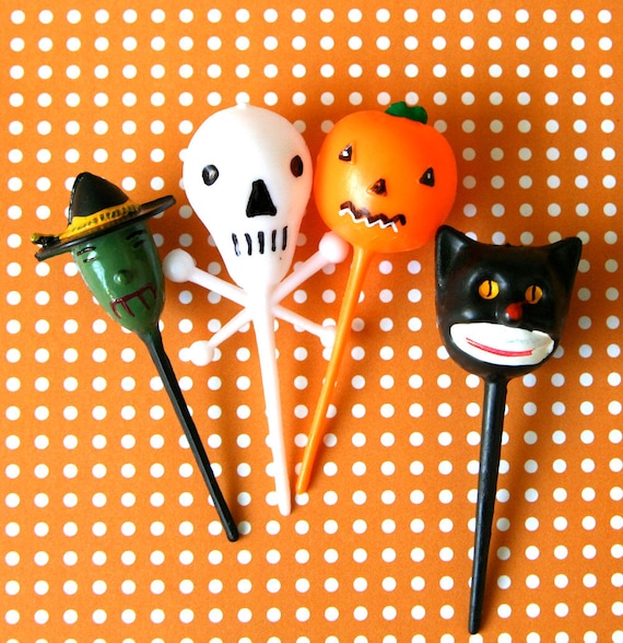 Retro Halloween Cupcake Picks - Witch, Cat, Skull, Pumpkin (12)