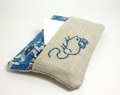 Travel Tissue Cosy Tissue case Blue Embroidered Field Mouse