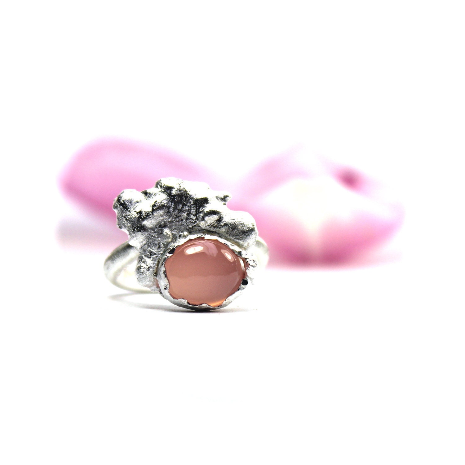 Silver Pink Chalcedony Cloud Ring - Wolkenrosa