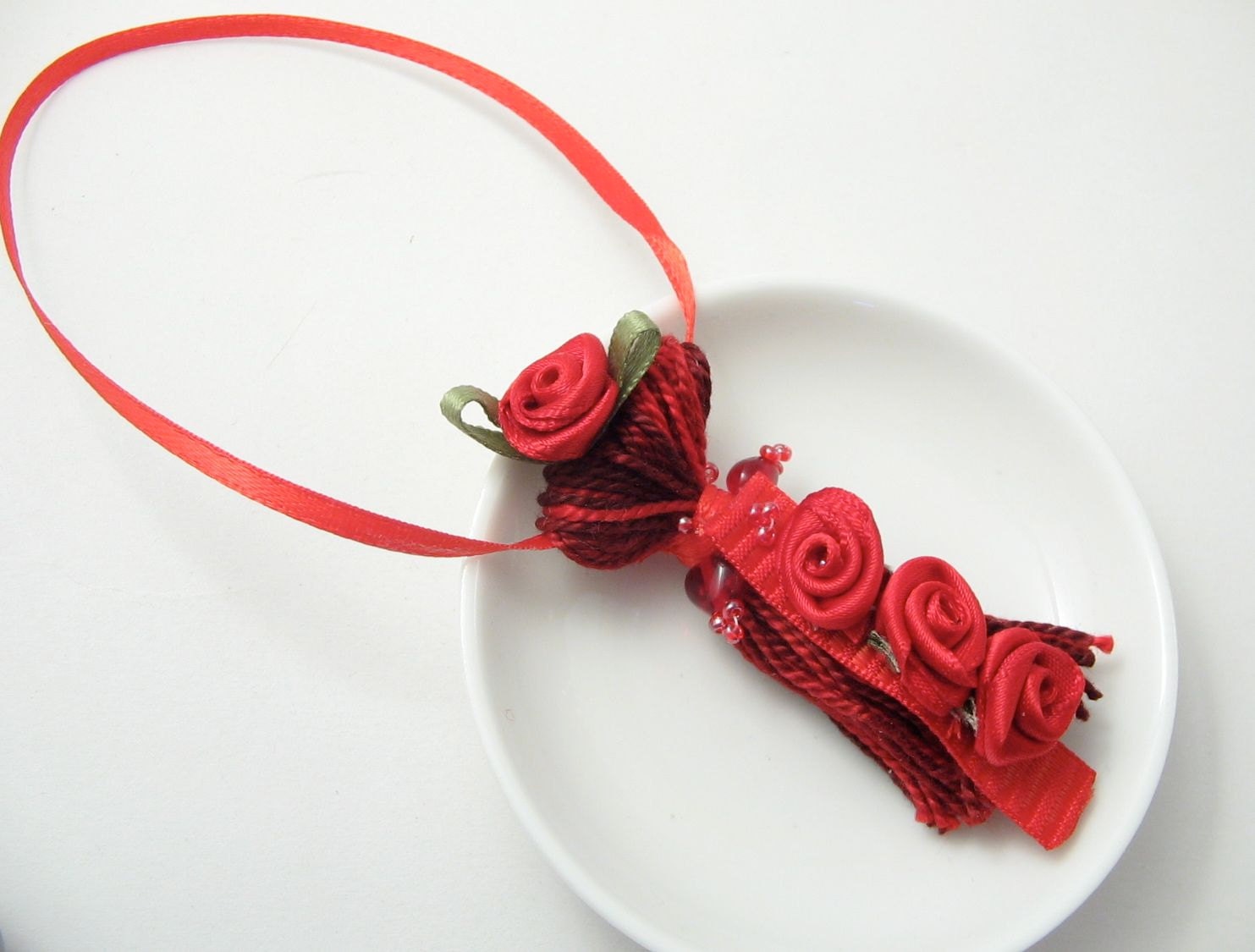 Red Roses Valentines Ornament Gift Decoration Tassel