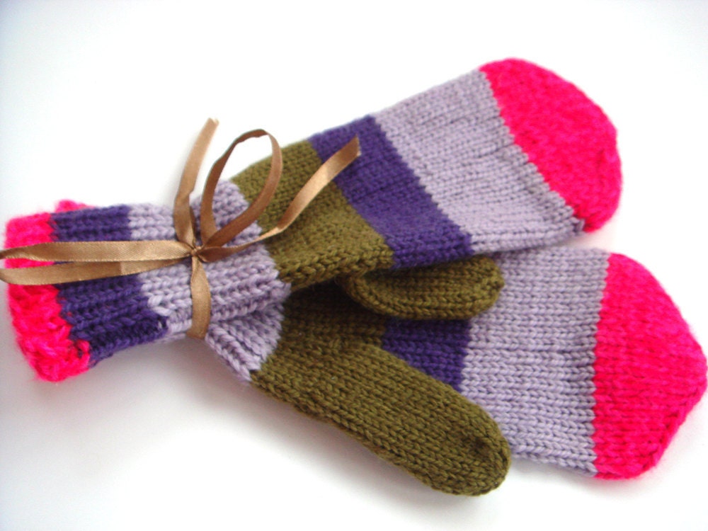 Purple mittens, women mittens, knitted mittens, pink mittens