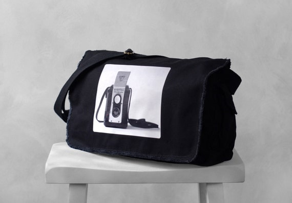 Messenger Bag - The Argoflex - Vintage Camera Photograph - School Bag - Black - Canvas Bag