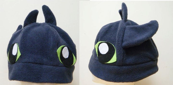 Toothless fleece hat