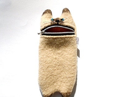 iPhone 4 case iPhone 5 case: Hungry Siamese Cat