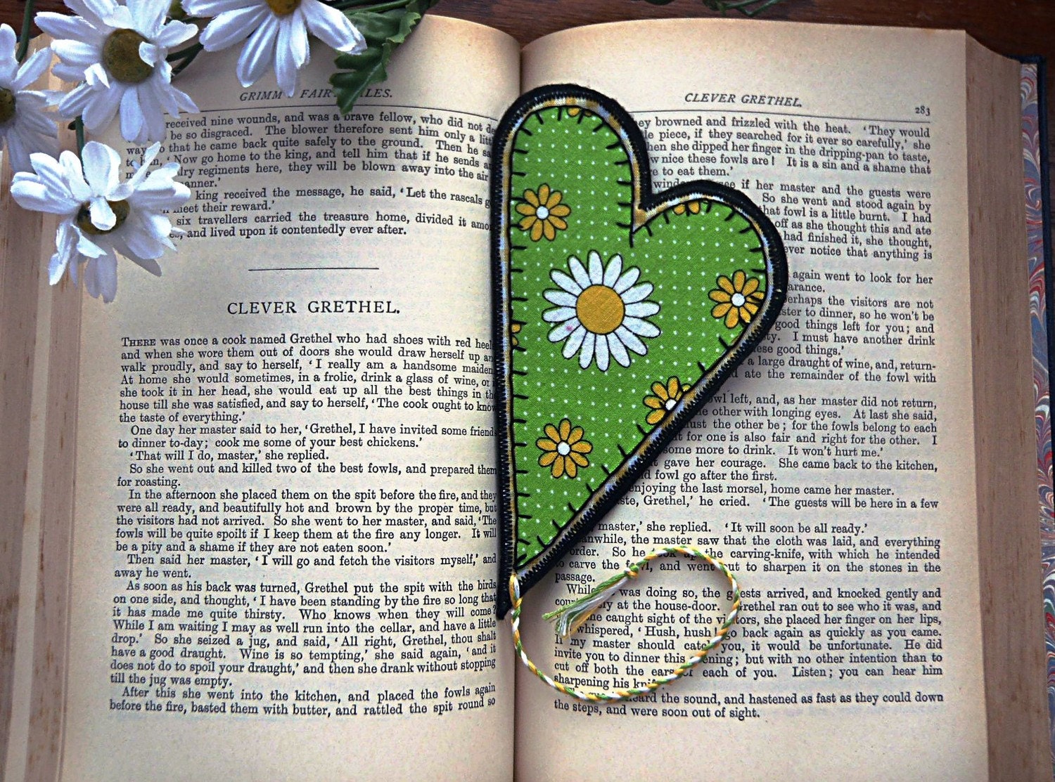 Spring Green Heart Bookmark Daisy Fabric