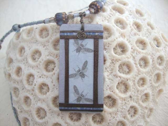 bee necklace