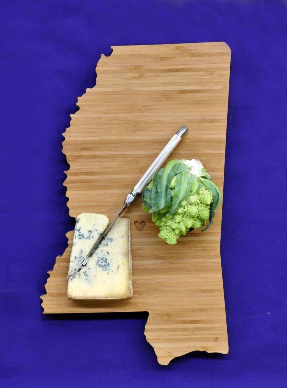 AHeirloom's Mississippi State Shaped Cutting Board