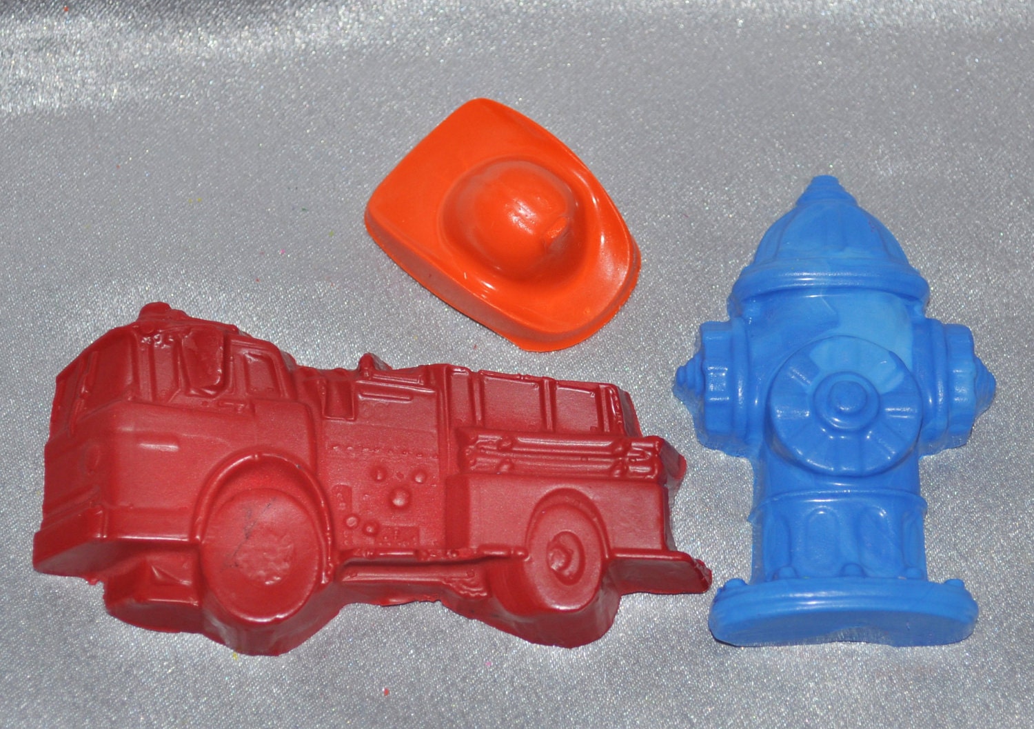 Recycled Crayons 12 Fire Truck,12 Firemen Hats Shaped, 12 Fire Hydrant Crayons Il_170x135