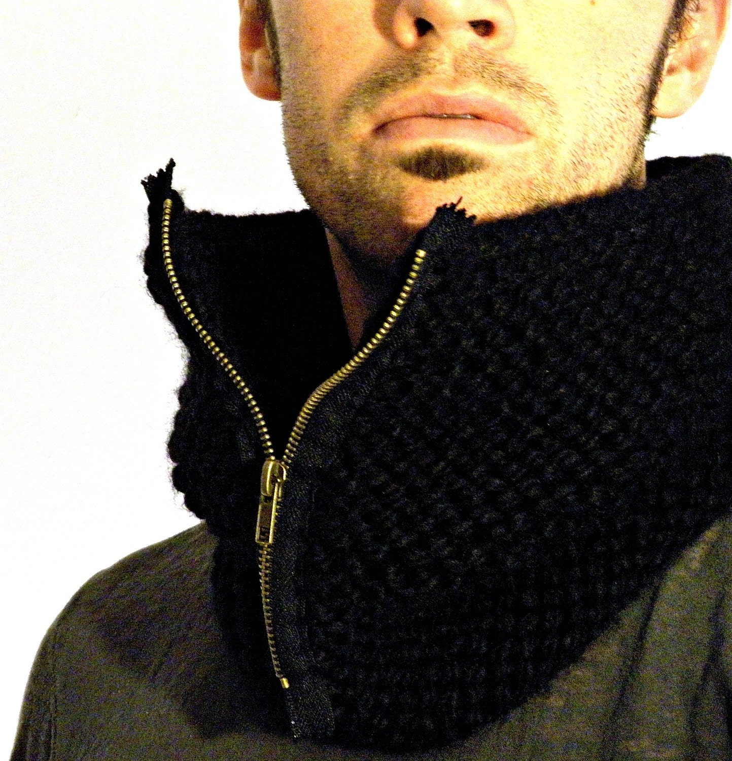 The Comstock Cowl - Black