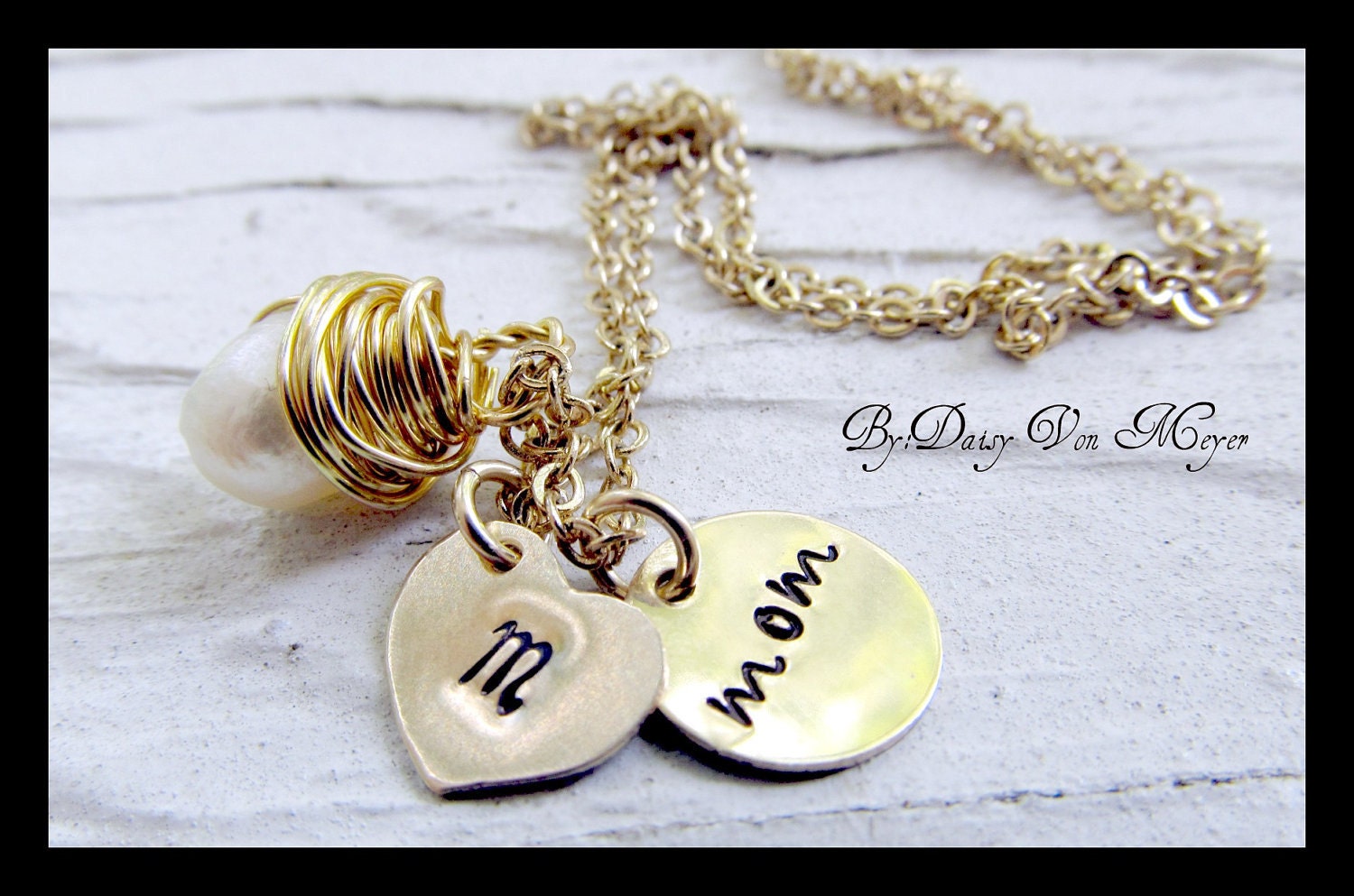 Heart Charm Necklace, Monogram initial Charm Necklace, 14k Gold Heart Charm, White Pearl or Custom Burthstone, Personalized Mom Necklace