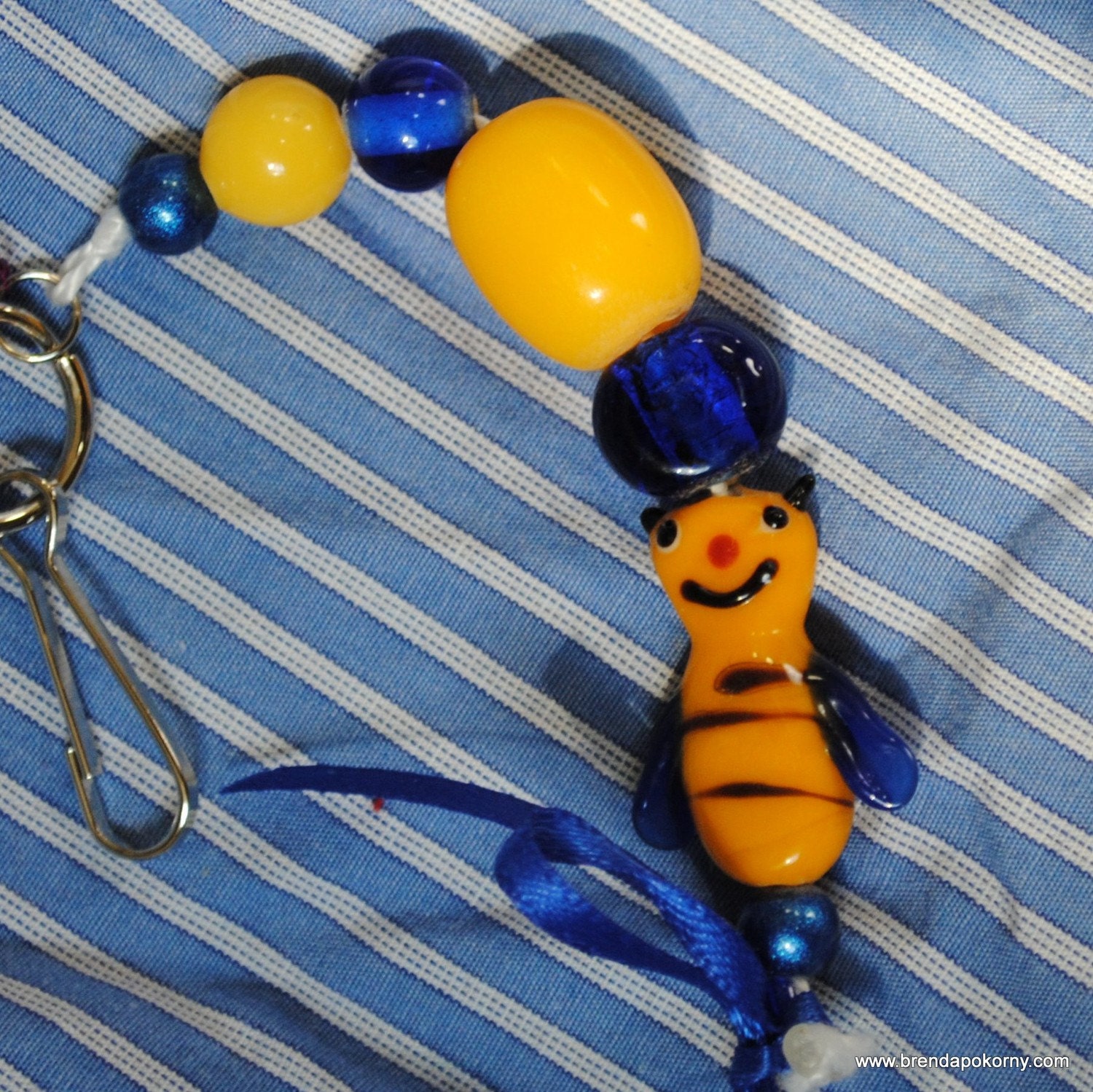 Happy Busy Bee Bead Keychain  BKC2022