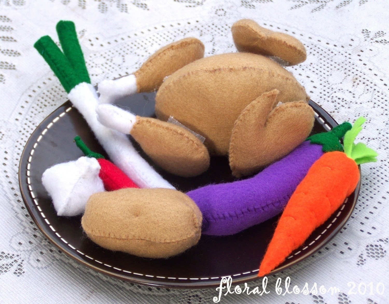PDF Pattern: Whole Chicken and Veggies Felt Play Food Set