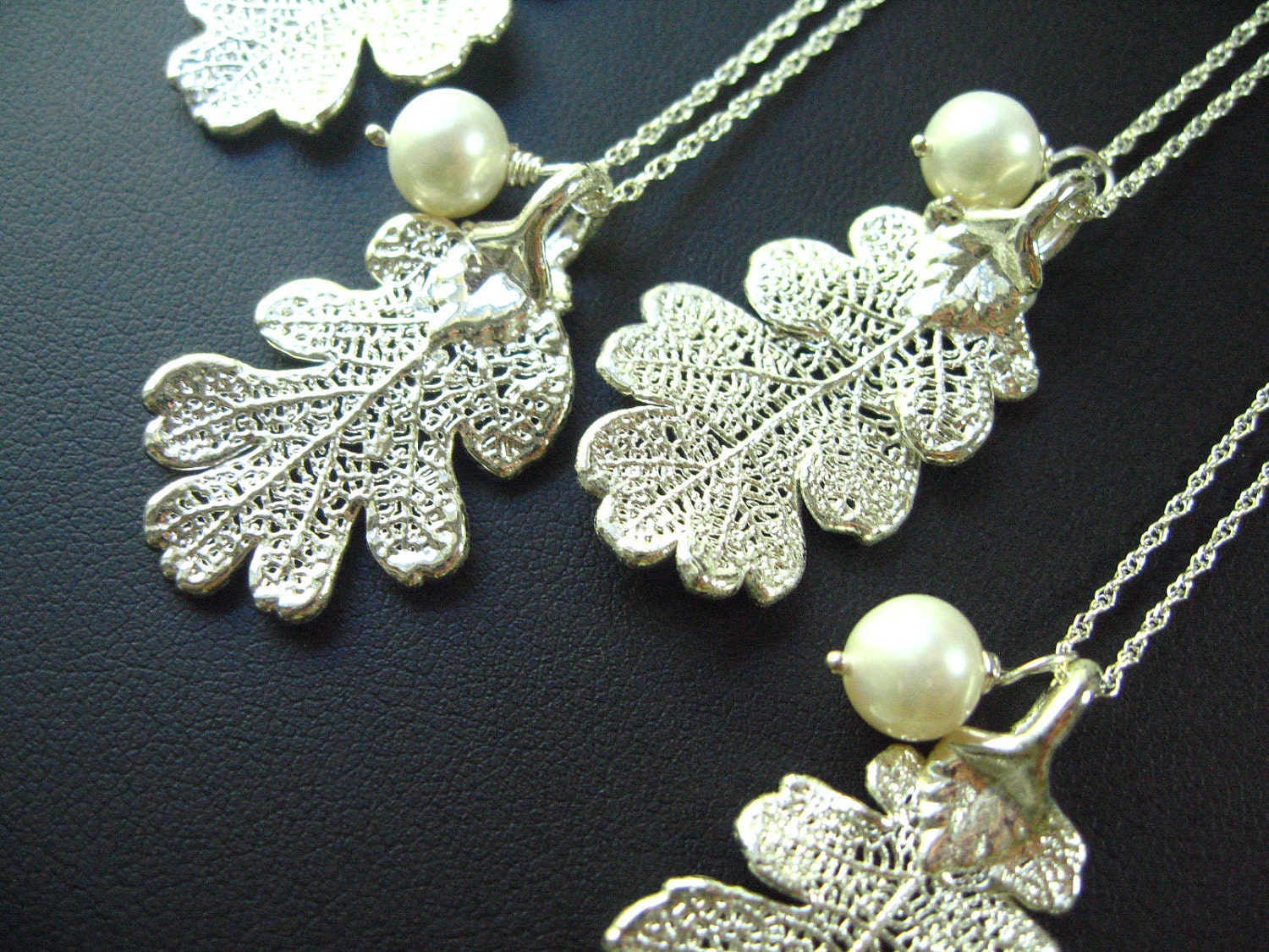 Wedding Jewelry - SIX  Bridesmaid Gift Necklaces - - Real Oak Leaves in  Silver - Freshwater Pearls - -16" Sterling Silver Rope Chains