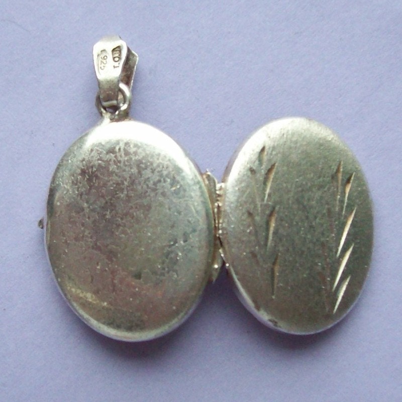 1950s Sterling Silver Locket Wheat Ears