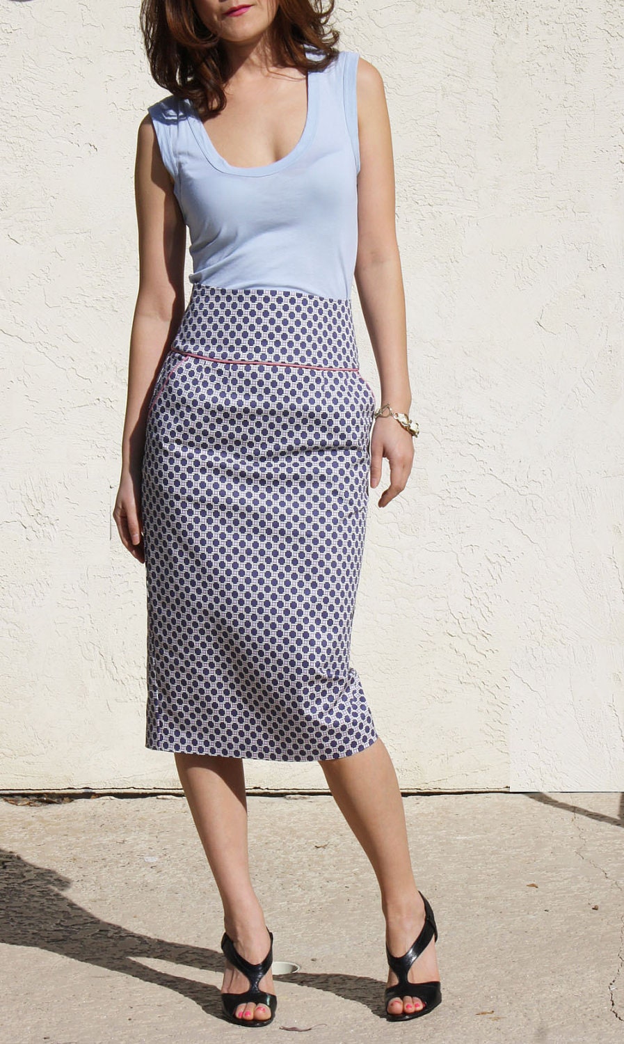 High Waist Pencil Skirt-Repeated purple and pink pattern