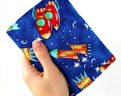 Crayon holder - kids art portfolio - crayon wallet - Rockets