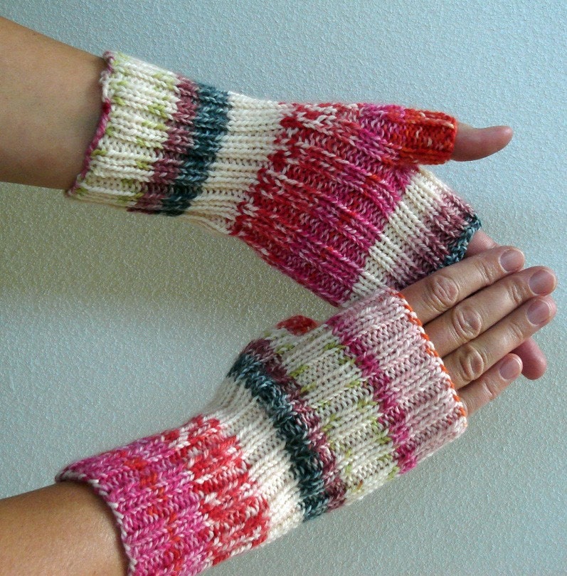 Knitting PATTERN - Fingerless Gloves