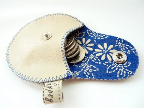 The Mini Gypsy Vintage / Change Purse in Leather and Vintage Fabric / Ready to Ship