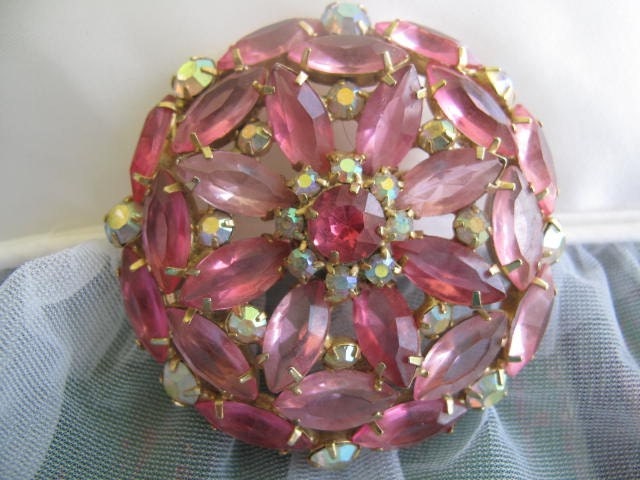 Juliana Style Pink Rhinestone Brooch