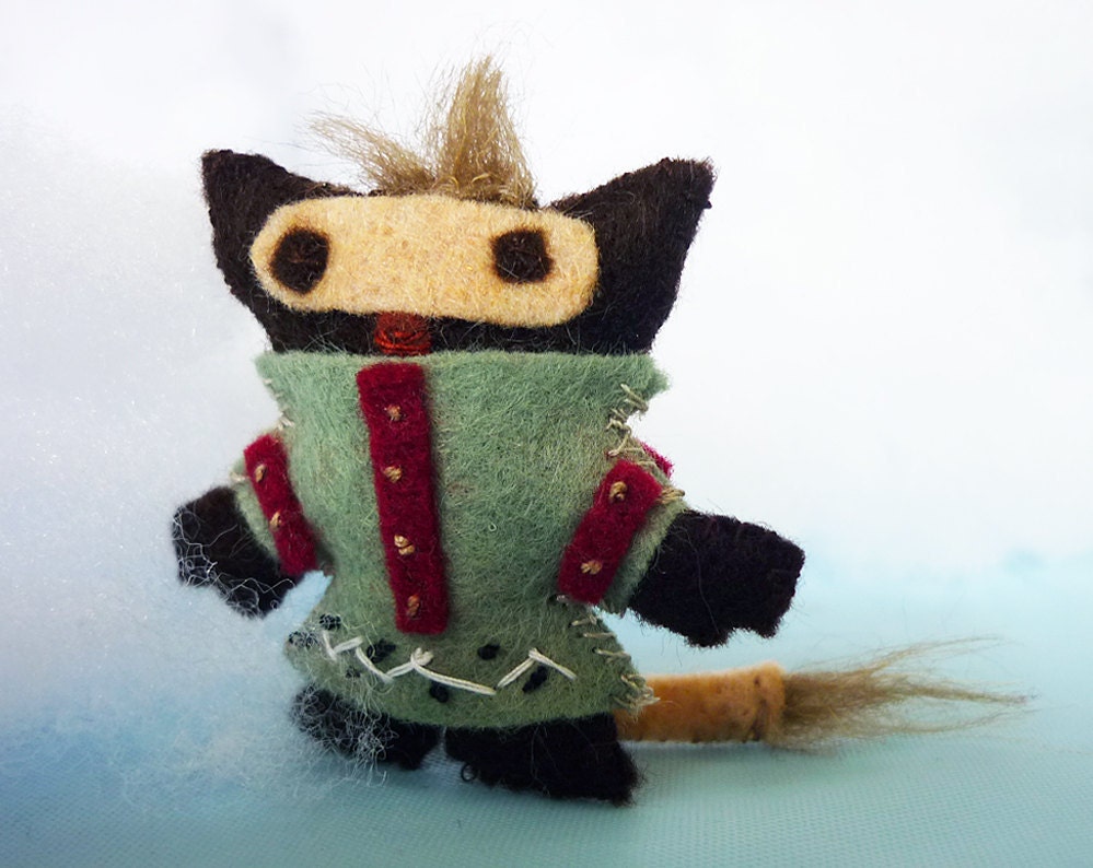 Miniature Ninja Eskimo Wolf