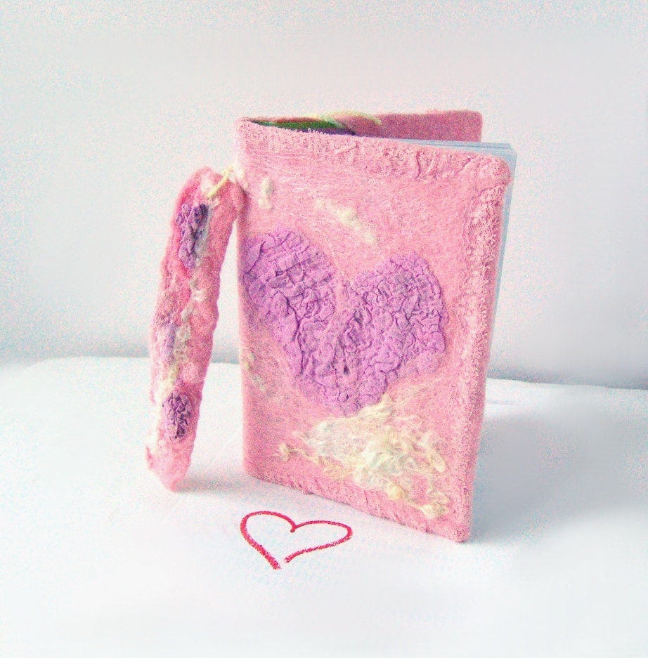 Felted journal notebook cover  Pink heart  gift under 25 - galafilc