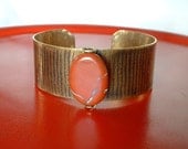 Nugold Cuff Bracelet with Red Jasper Bead