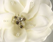 Sophie (Silk Flower Hair Clip)