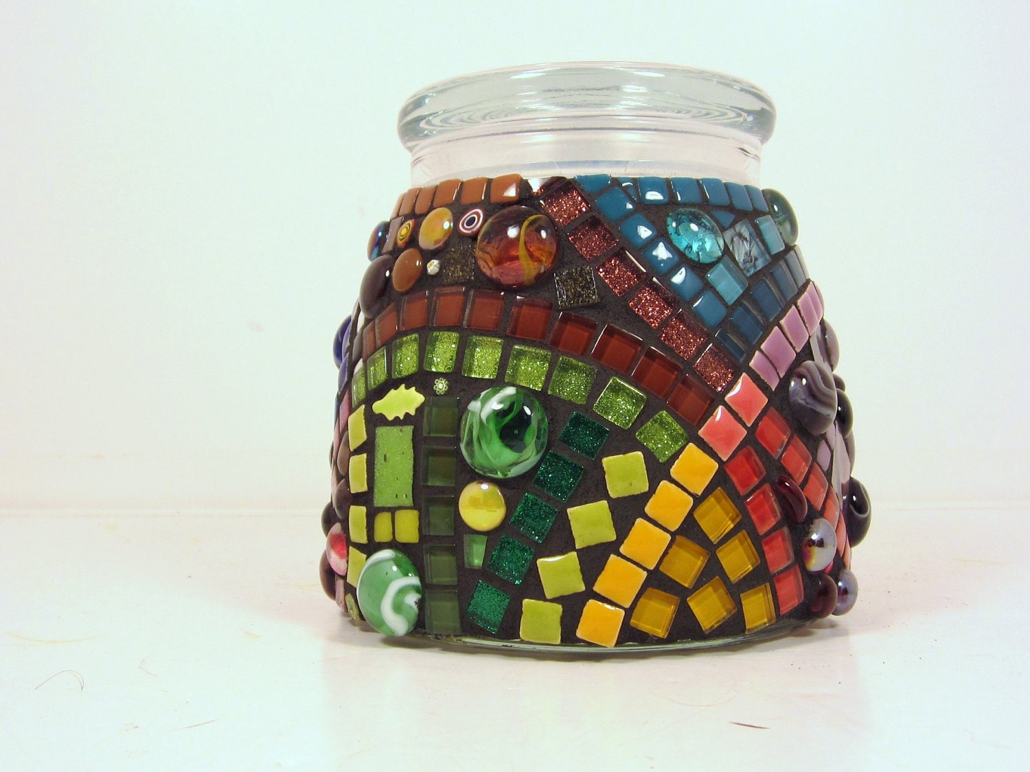 MOSAIC -- Medium size JAR, mosaicked, with vacuum lids (suitable for storage)
