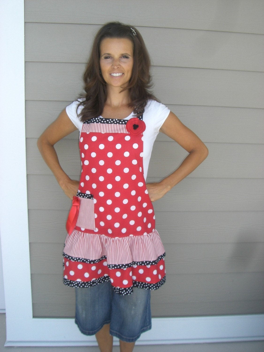 4RetroSisters ELLIE - Womens Kitchen Apron - Splashes of Red