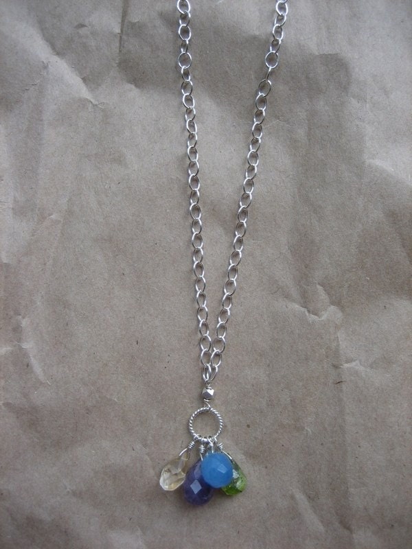 handmade teardrop shaped stones necklace