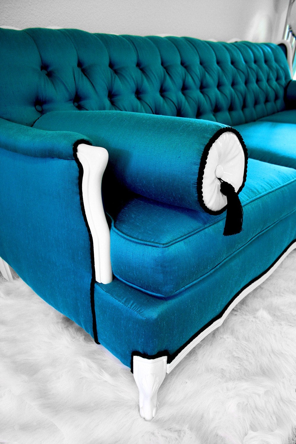 Hollywood Starlet French Baroque Button Tufted Peacock Blue Silk Sofa