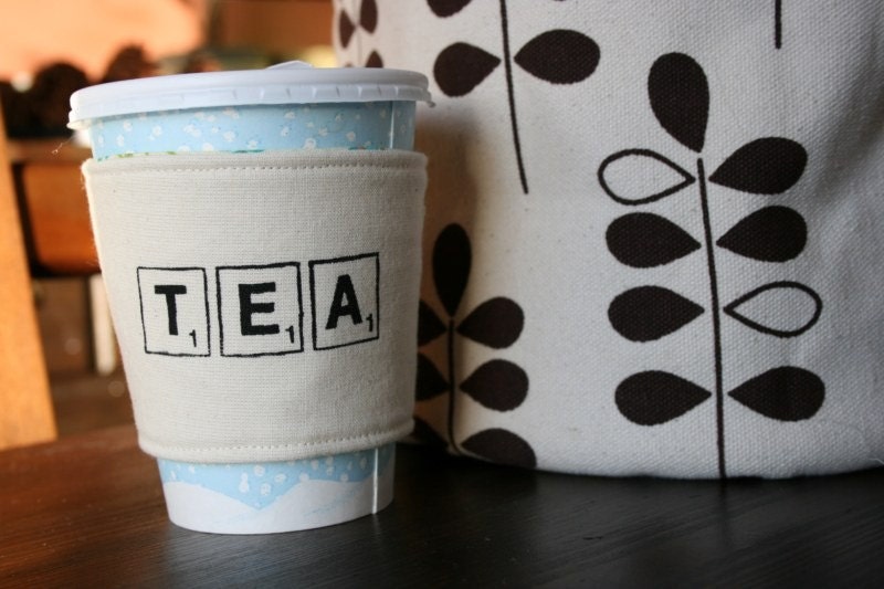 Tea and game lover cup cozy