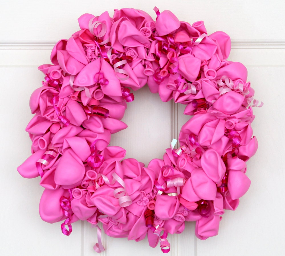 Pink Balloon Wreath // Wreath Made of Balloons // Kids Party Favors // Baby Shower Decorations // Girl Baby Shower