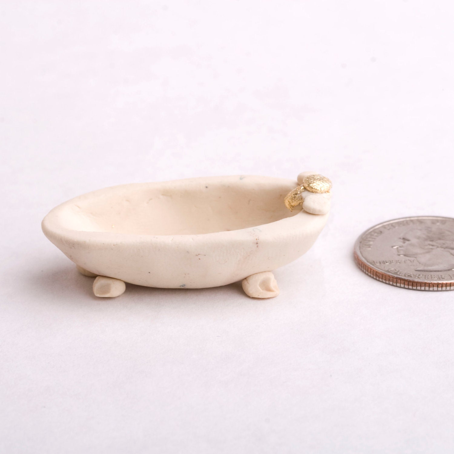 Tiny Terrarium Tub Miniature Ornament Figurine Sculpture