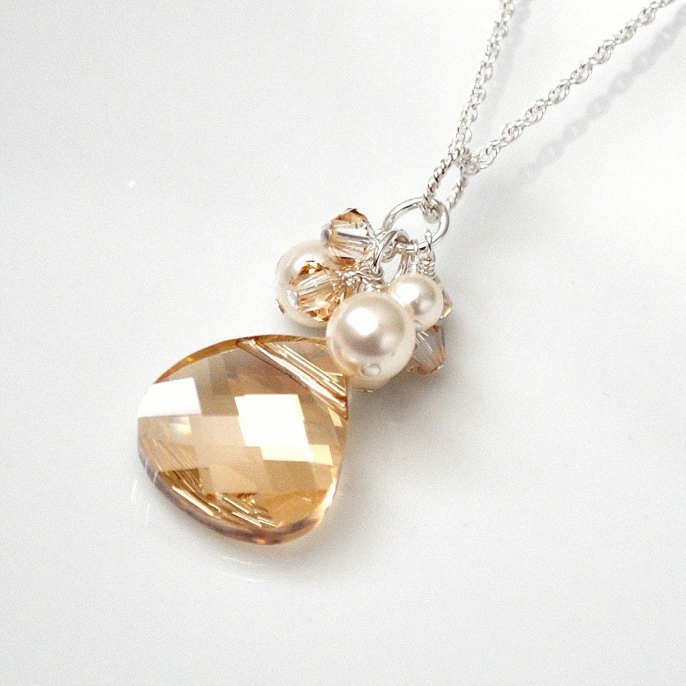 Golden Crystal Pendant. Wedding Necklace. Bridal Necklace. Champagne Crystal Necklace. Pearl Bridesmaid Jewelry for Fall Wedding
