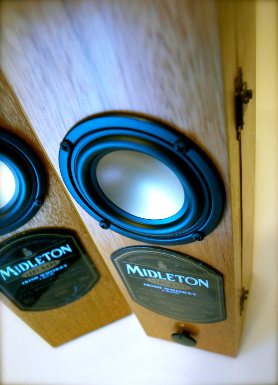 Self Powered Audio Speakers Made from Midleton Oak Whiskey Boxes