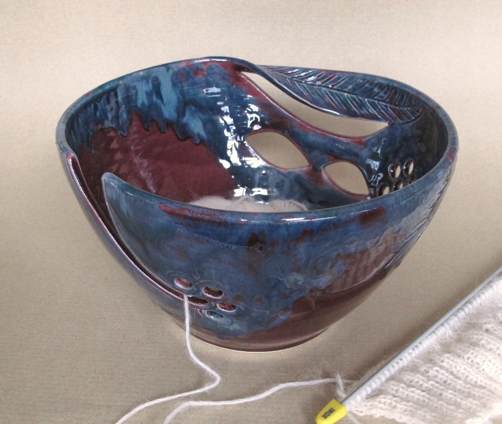 Pottery Yarn bowl Eggplant Purple Knitting Bowl LARGE Lavender Blush twisted leaf Home Decor DIY Handmade ceramics