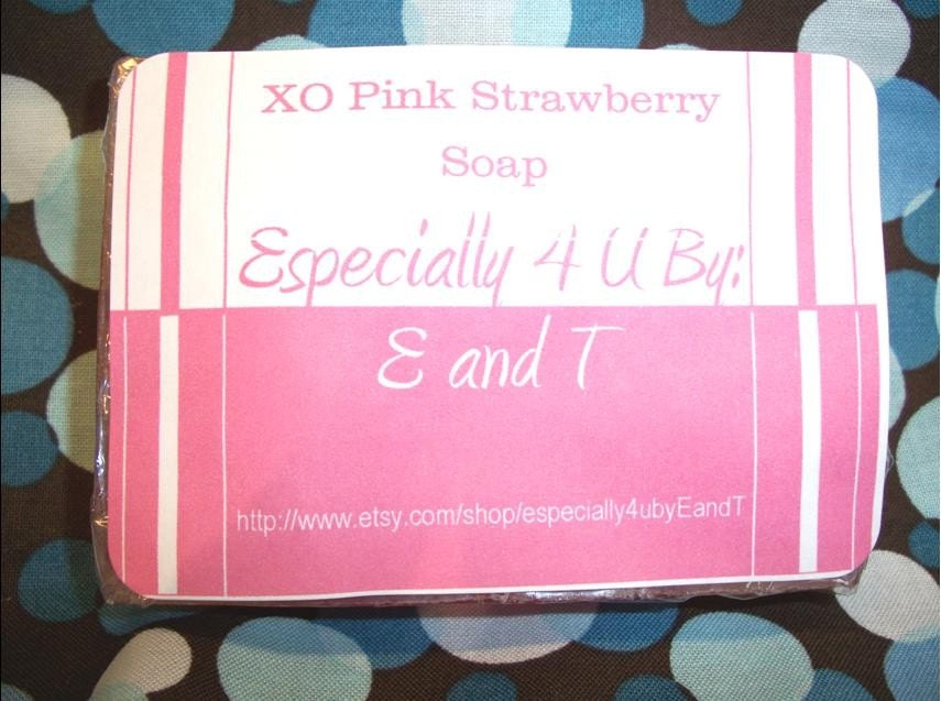 XO Hugs and Kisses - 5 oz bar of Pink Strawberry Champagne soap
