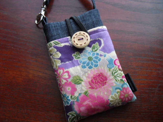 iPhone 5 , iPod-Touch, BlackBerry,Sleeve -- Kimono Cotton Prints -- Button Closure print--Customized any style of phone
