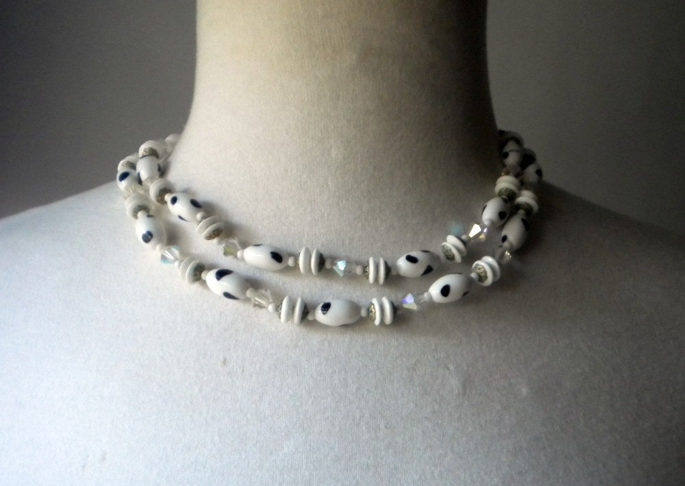 1950s Black and White Double Strand Choker