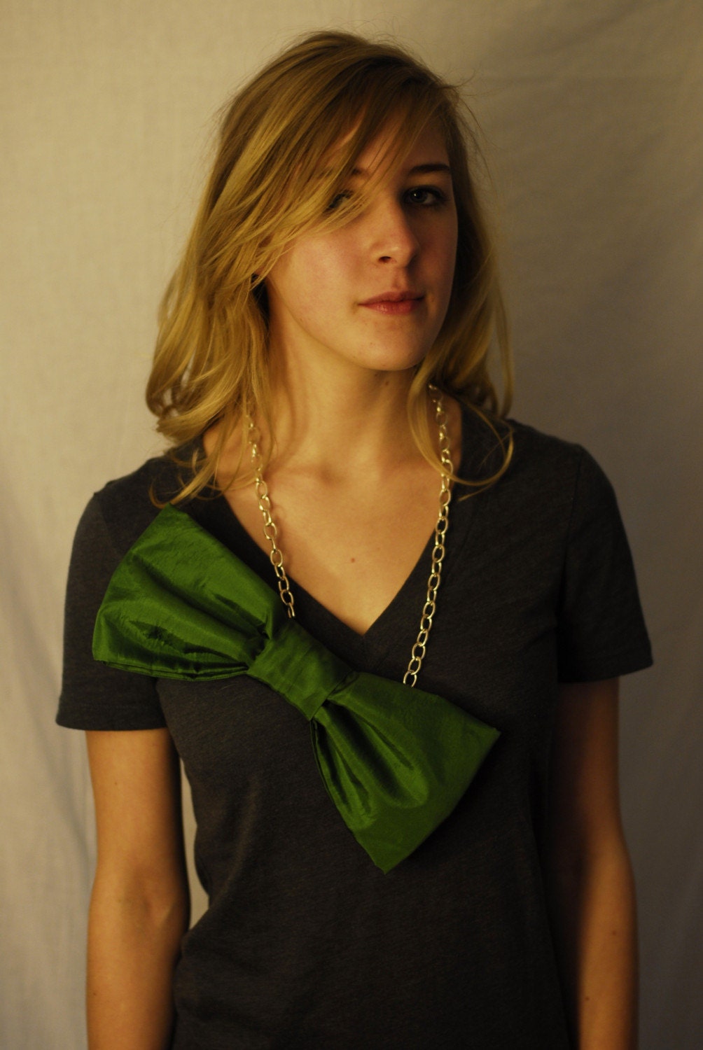 Green Taffeta Bow Necklace