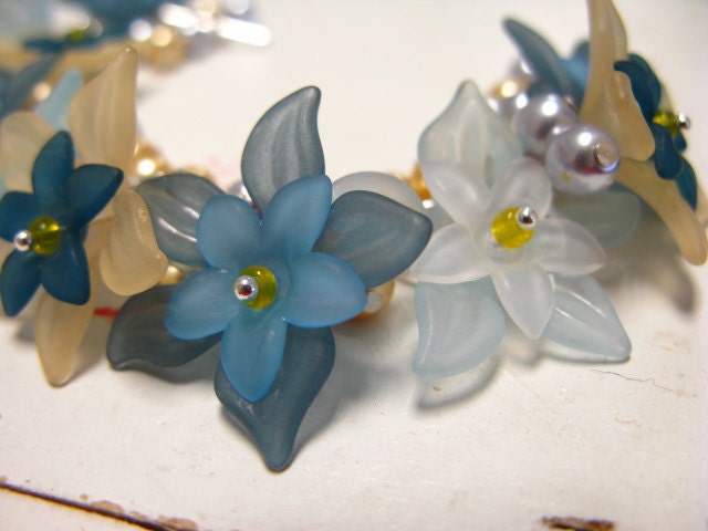 Lucite Flower Charm Bracelet in Blue Tones and Yellows