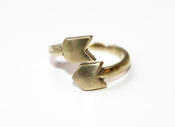 Arrow Wrap Ring in brushed brass