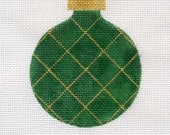 JODY DESIGNS NEEDLEPOINT ORNAMENT  B6C Gold Harlequin pattern on green, with stars and gold beads
